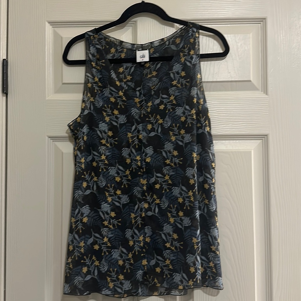 CAbi size Medium sleeveless top
